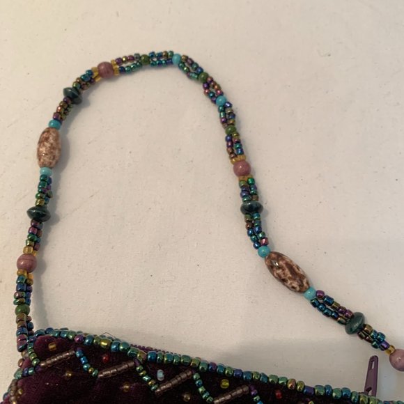 small beaded velvet purse wine colored with purple and green excellent condition - Picture 3 of 9